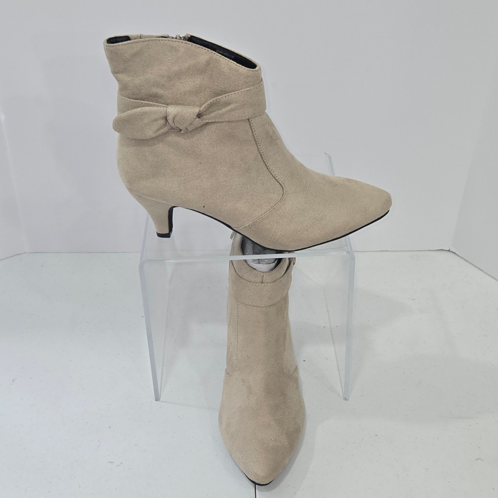Comfortview Corrine Taupe Faux Suede Bow Ankle Booties Kitten Heel 9.5M #23328